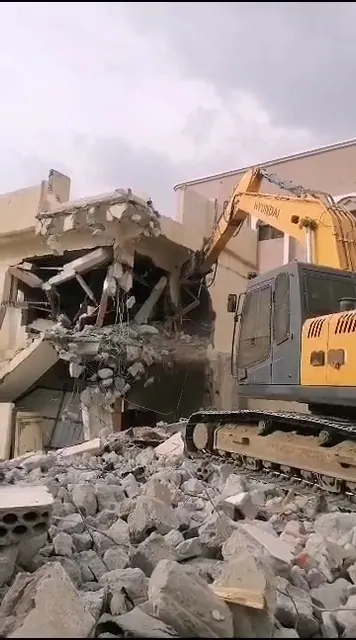 مقاول هدم المباني