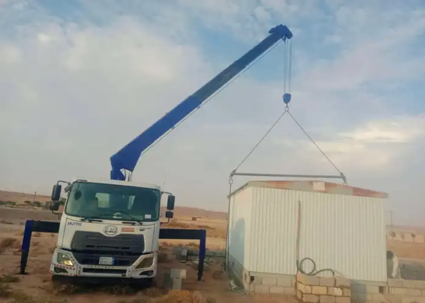 كرين بوم تراك سطحه ونش 10 طن 8 طن 7 طن 5 طن ثلاثه طن 15 طن