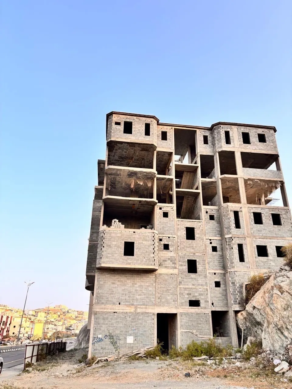 مبنى فندق للاستثمار